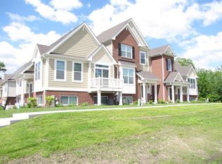 306 Timber Ridge Ct, Joliet, IL 60431