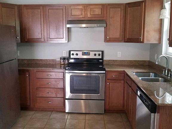 2nd image of 12513 Ponce De Leon Dr