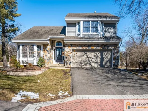 3 Marigold Ct, South Brunswick, NJ 08540