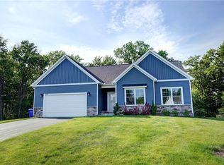 1093 Bear Creek Cir, Webster, NY 14580