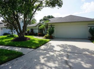 1207 Ventana Dr, Ruskin, FL 33573