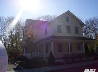 130 Division St, Patchogue, NY 11772