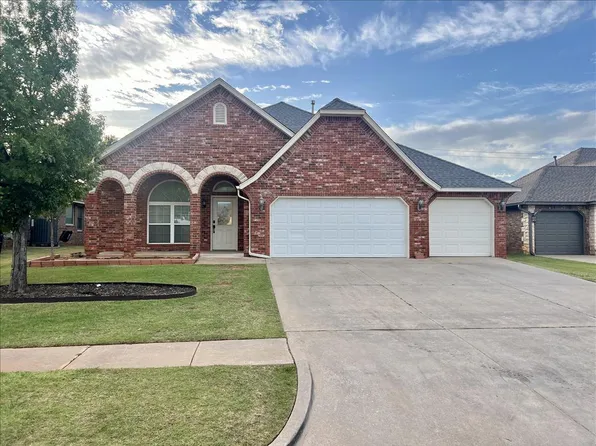 1604 Dorothy Dr, Moore, OK 73160