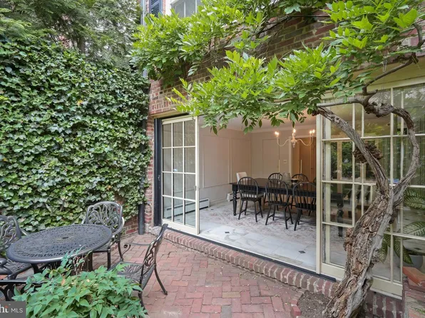2802 N St NW, Washington, DC 20007