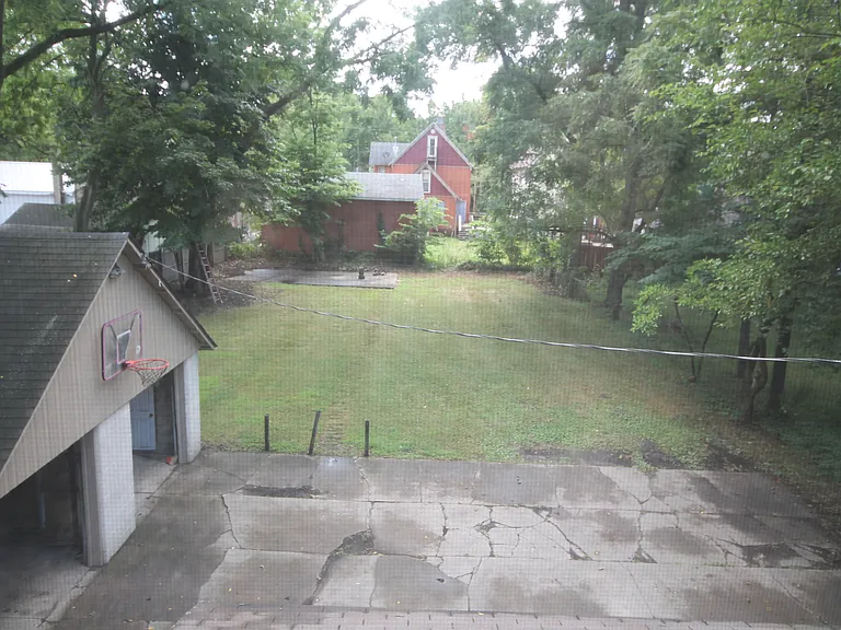 711 Wheaton Ave — Photo 6