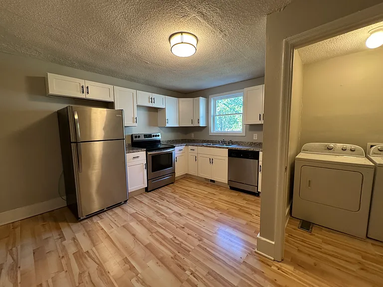 909 Lischey Ave — Photo 10