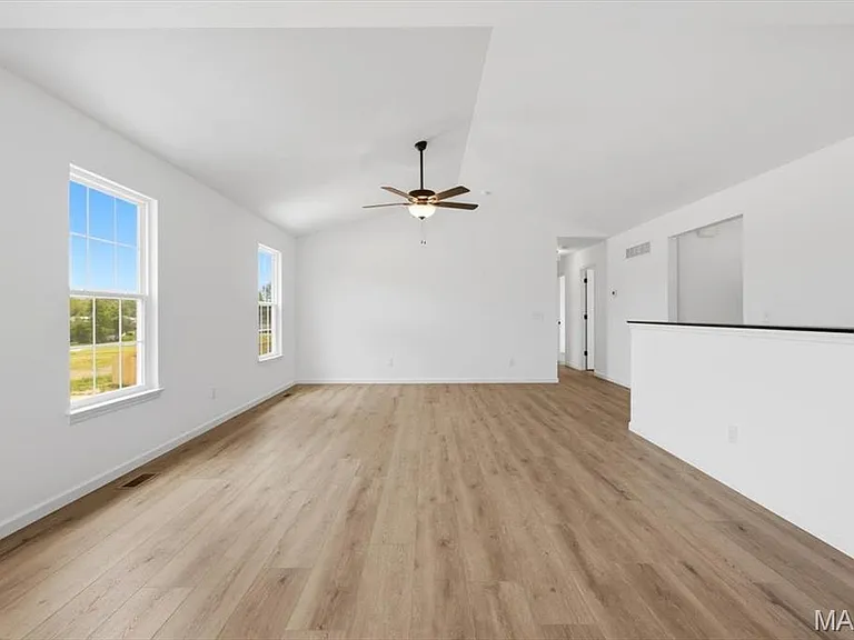 179 Rivers Edge Dr — Photo 11