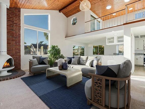 5th image of 5124 Beachcomber St