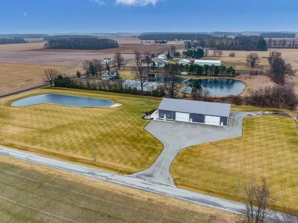 1499 N Conant Rd, Lima, OH 45807