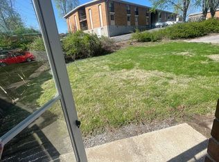 920 Parkcrest Dr #935, Saint Charles, MO 63301
