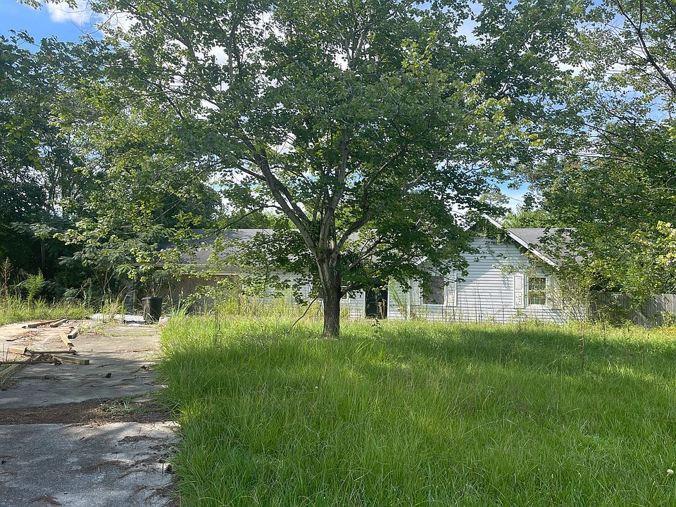 1st image of 209 Rawls Ct