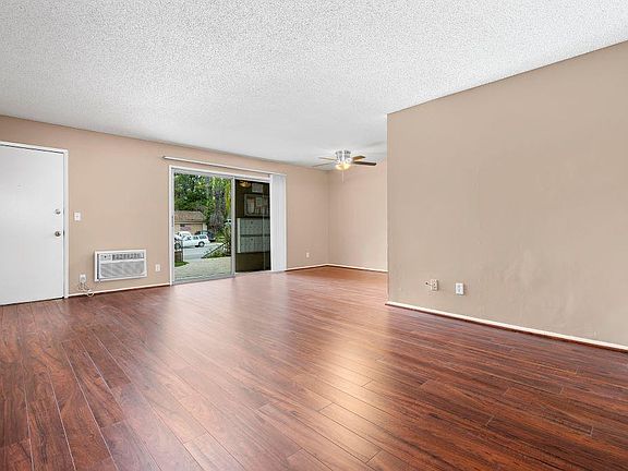 4th image of 700 N Wendy Dr #33