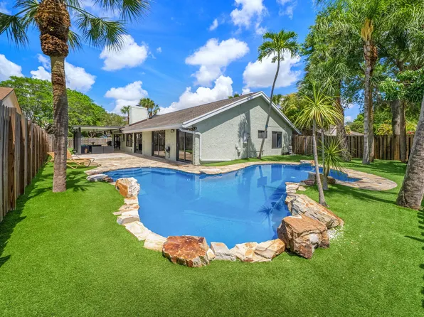 1061 Bayberry Point Drive, Plantation, FL 33324