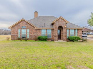 223 J E Woody Rd, Springtown, TX 76082