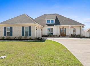 10734 Secretariat Blvd, Daphne, AL 36526