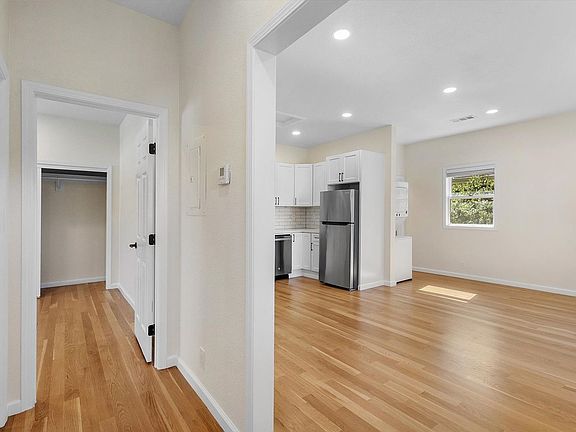 5th image of 2026 San Antonio Ave #D