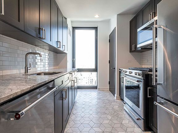 5th image of 21 S End Ave #2702