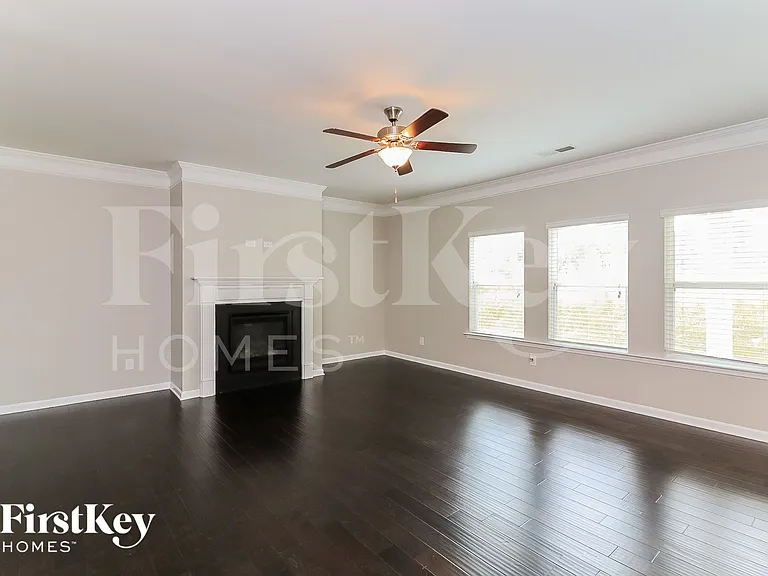272 Persian Ivy Way — Photo 4