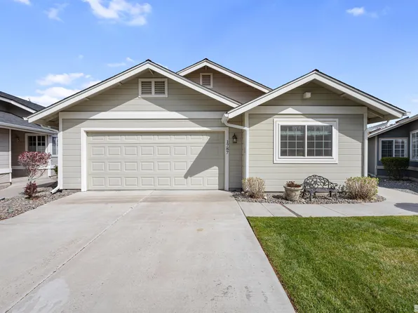 1787 Linden Ct, Minden, NV 89423
