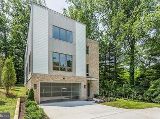8830 Ridge Rd, Bethesda, MD 20817