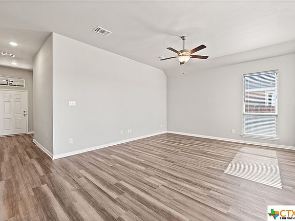 4th image of 7751 Merry Oaks Cv