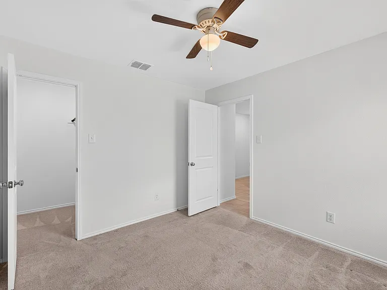 320 Dewberry St — Photo 17