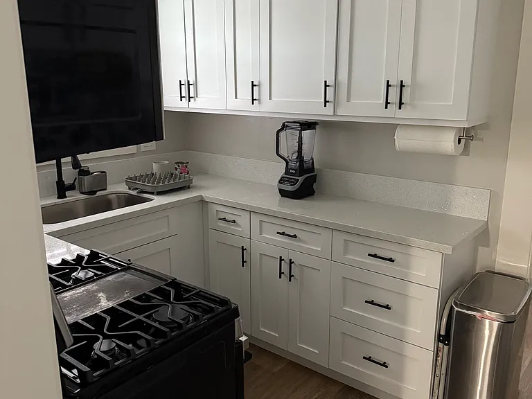 4039 Van Dyke Ave — Photo 20
