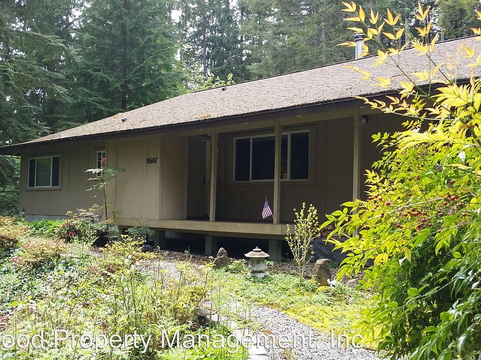 1st image of 8607 Idlewood Dr SW