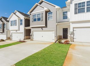 112 The Heights Dr, Calera, AL 35040