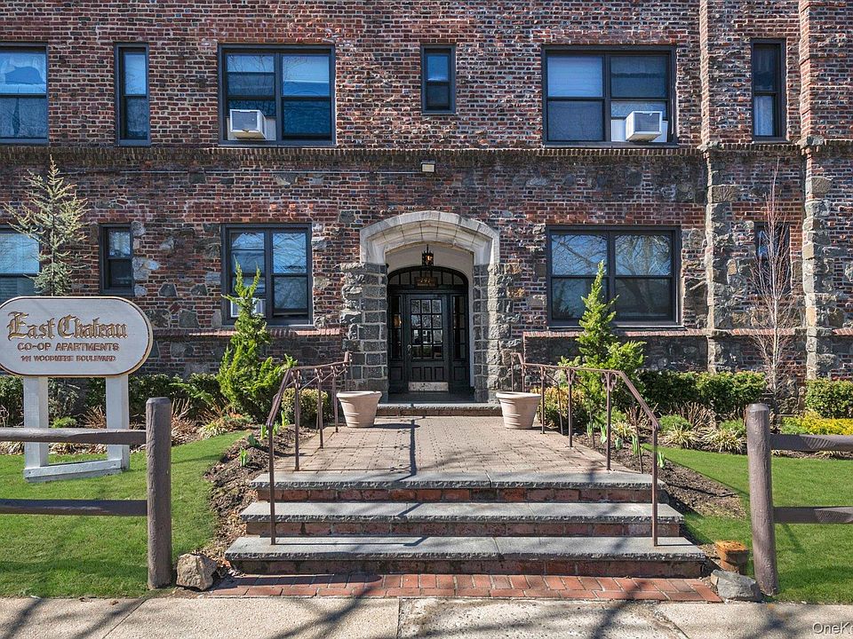 1st image of 141 Woodmere Boulevard #5H