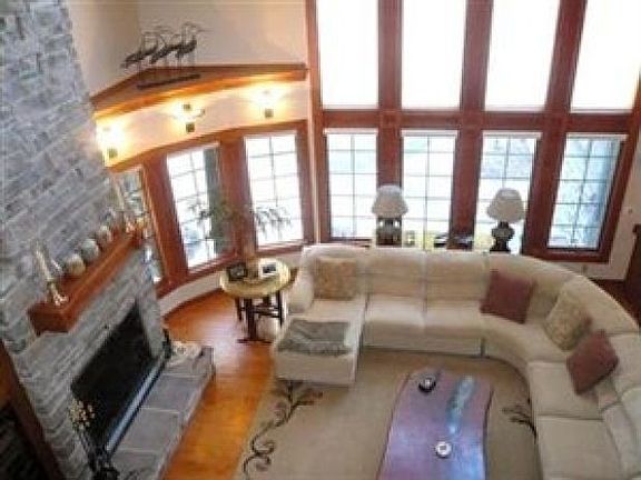 2nd image of 170 Concord Ln