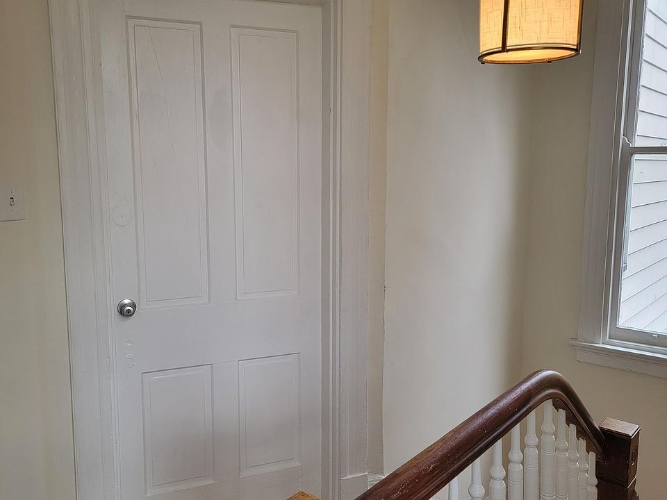 Unit enrty door