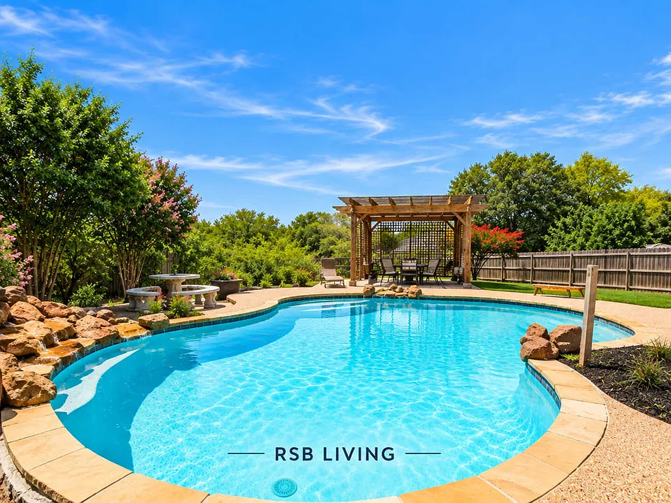 Falcon Ridge Dr
