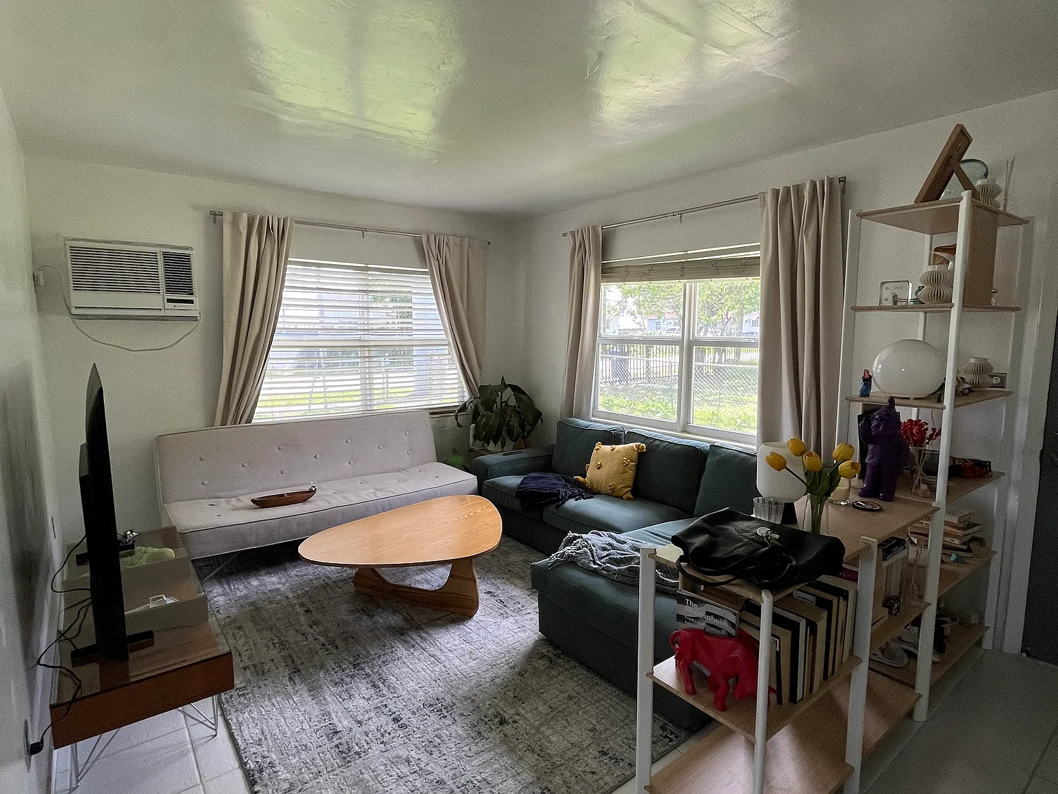 2 bed, 1400 sqft, $2,700 — Photo 2