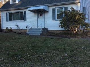 4005 Whitney Ave, Hamden, CT 06518