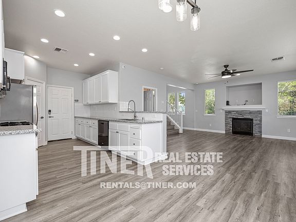 3rd image of 2306 Burberry Way
