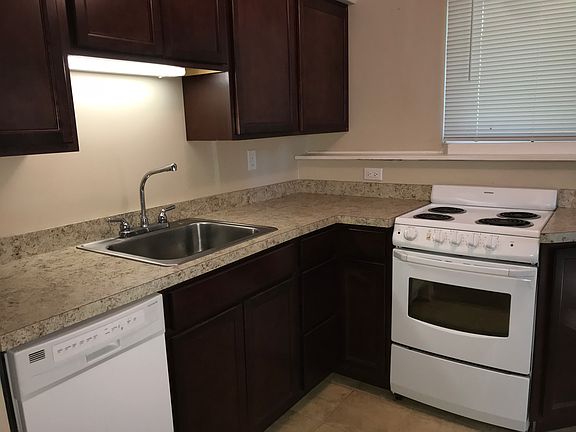 2nd image of 2307 West Blvd #A