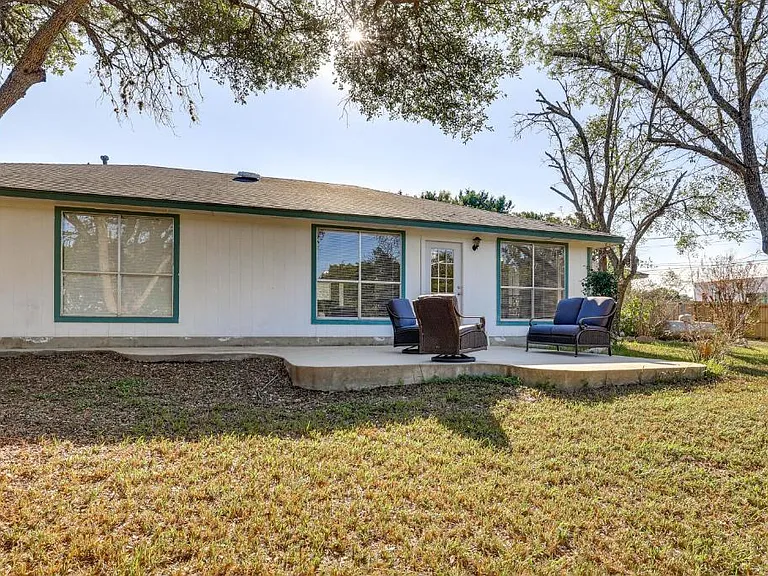 25926 Mahogony Trl — Photo 24
