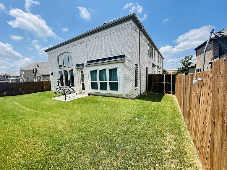 305 Cypress Hill Dr — Photo 39