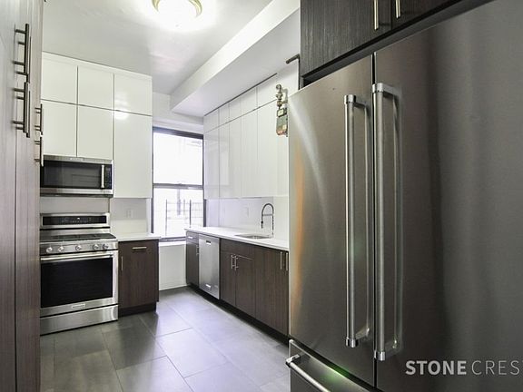 5th image of 207 W 98th St APT 6B