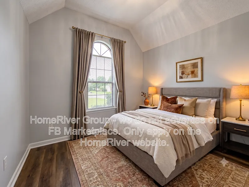 3 bed, 2.0 bath, 1348 sqft, $1,690 — Photo 4