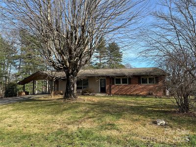 2 Star Ln, Hendersonville, NC, 28791