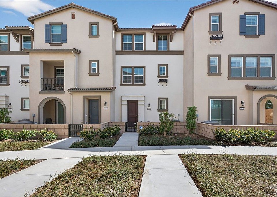 1st image of 40379 Melrose Dr