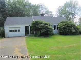 719 Glenburn Rd, Clarks Summit, PA 18411