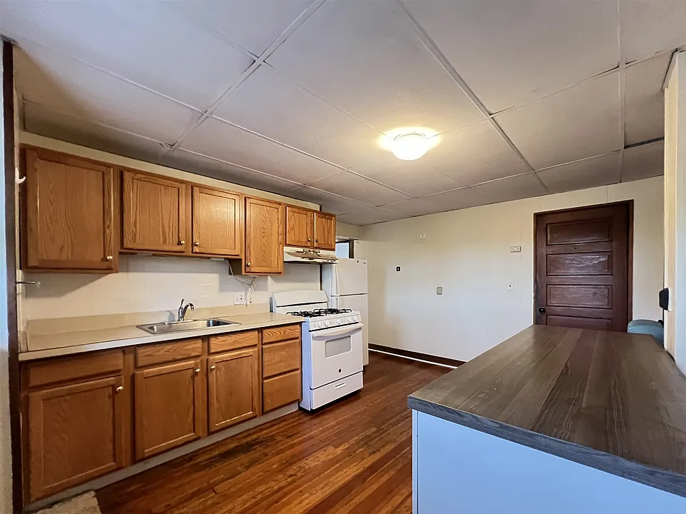 103 Norfolk St #5