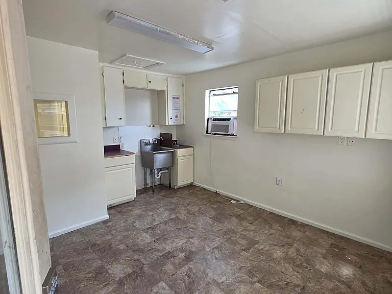 2405 S Highway 183 #106 — Photo 11