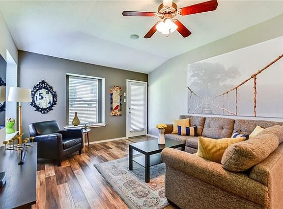 4th image of 2700 Amberglow Ct