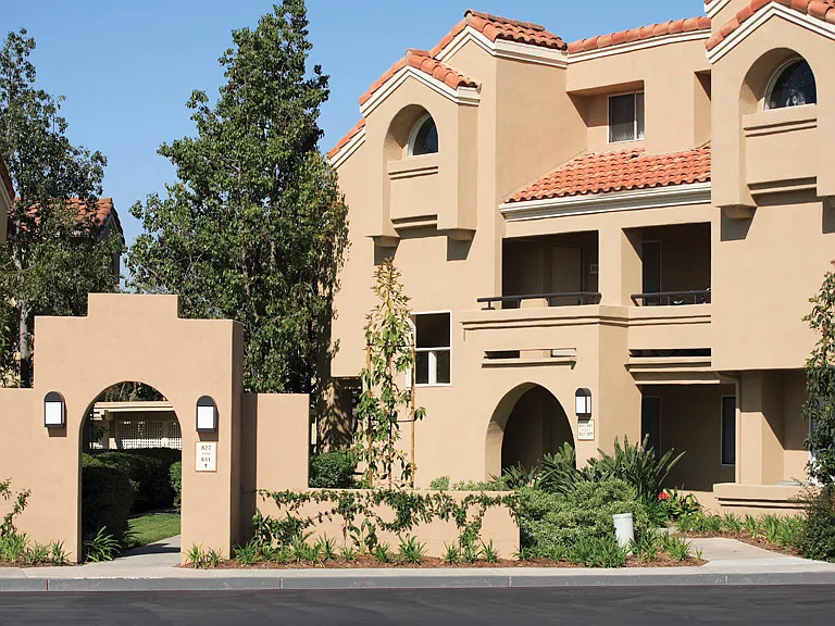 San Remo Villa Apartment Homes — Photo 14