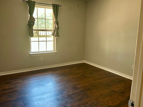 2nd image of 258 Dixie Rd