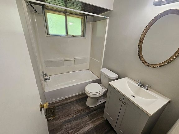 5th image of 199 Dalepark Dr APT 10